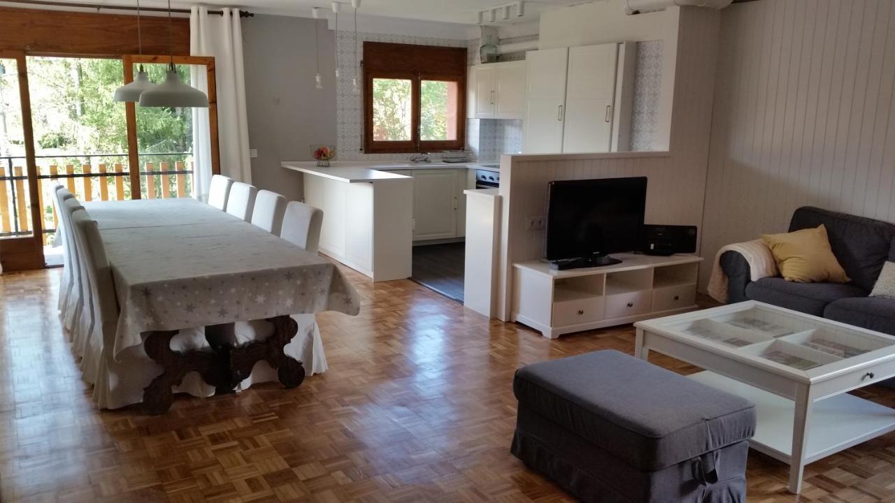 Amplio Apartamento Con Piscina En Λίβια Εξωτερικό φωτογραφία