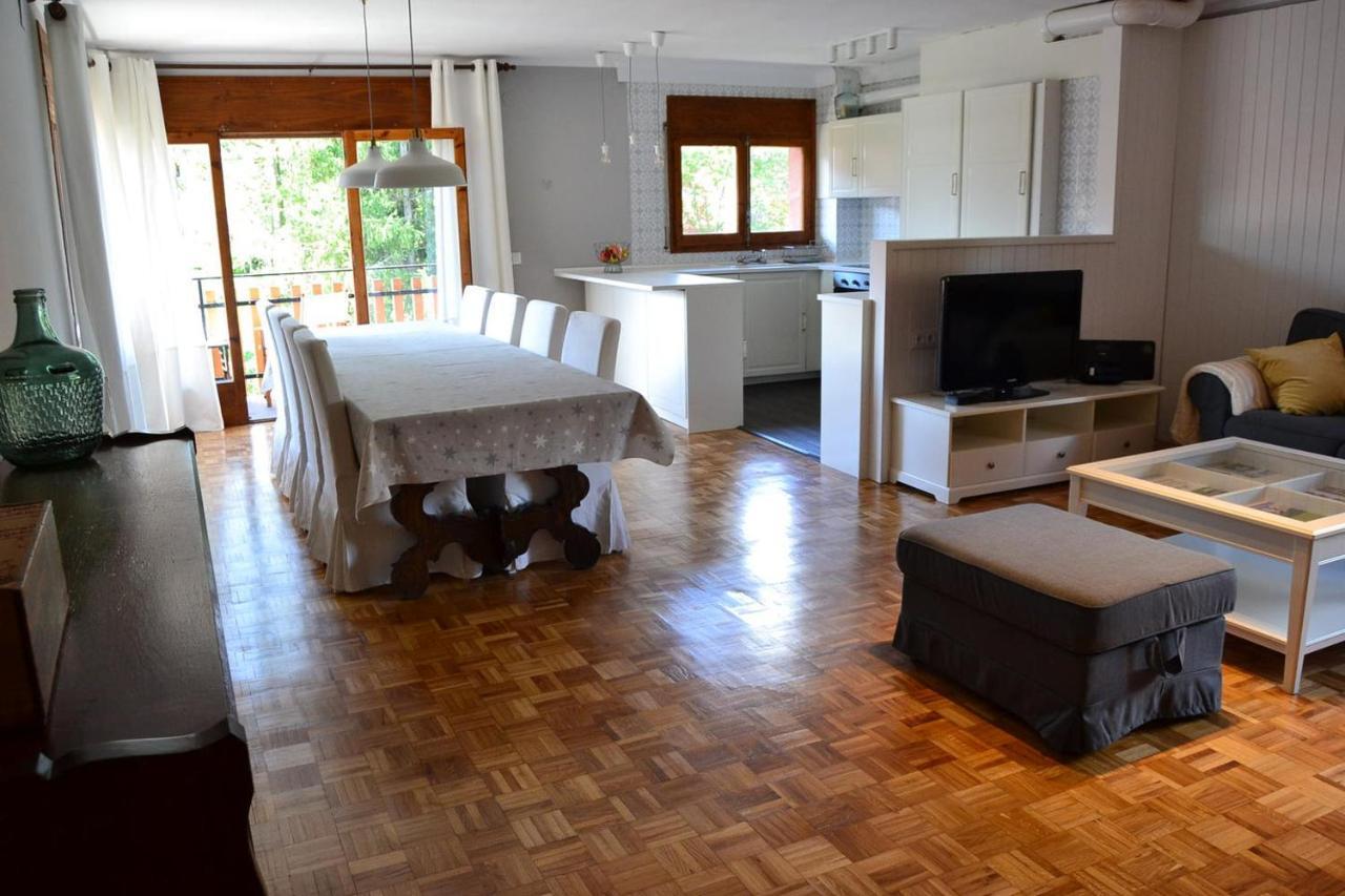 Amplio Apartamento Con Piscina En Λίβια Εξωτερικό φωτογραφία
