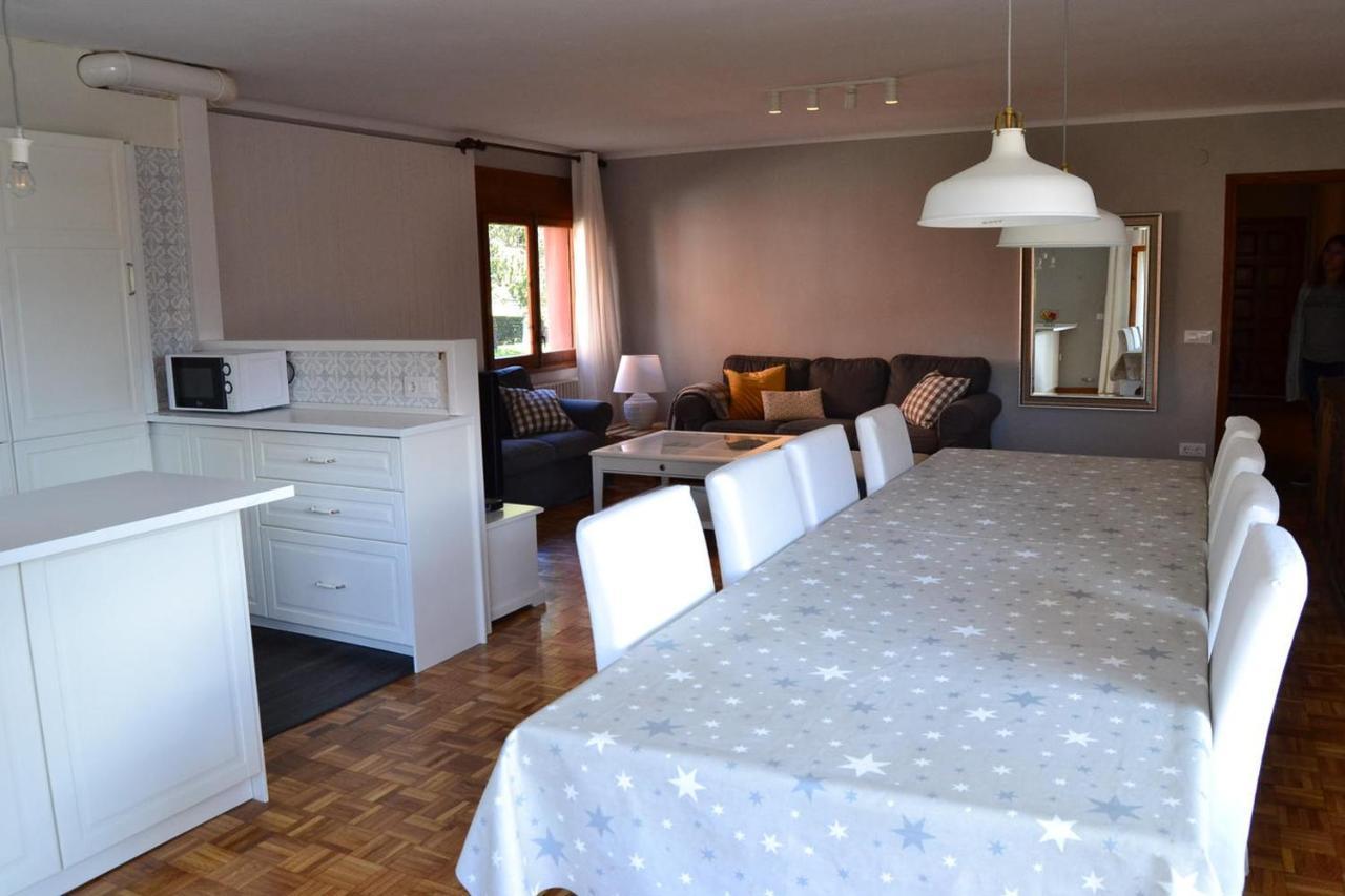 Amplio Apartamento Con Piscina En Λίβια Εξωτερικό φωτογραφία